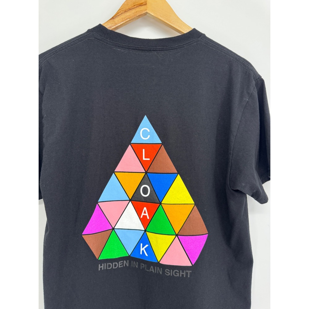 CLOAK Graphic T-Shirt Men M Hidden In Plain Sight Artistic Geometric Cotton